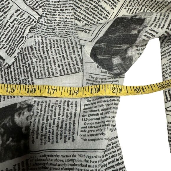 Sole Dione Studios Women's Black White Vintage Newspaper Print Jacket Size Small - Picture 6 of 9